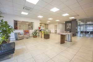 Ufficio a Montecosaro Via Piceno 7 locali