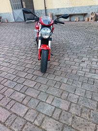 ducati monster 696 