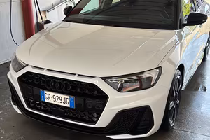 A1 sportback identify 30 tsfi sline ide. B.