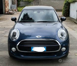 MINI COOPER 1.5 BENZINA CAMBIO AUTOMATICO