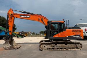 Escavatore cingolato Doosan DX235 NLC-5