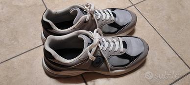 scarpe da ginnastica uomo numero 44