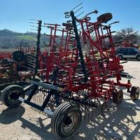 Vibrocoltivatore semi-portato usato Fraternali
