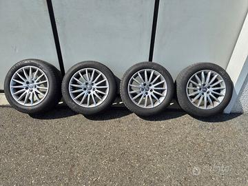 Cerchi in lega audi A4 con gomme invernali
