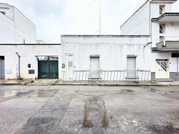 CASA INDIPENDENTE A MANDURIA