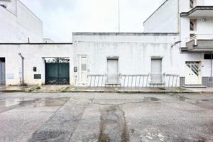 CASA INDIPENDENTE A MANDURIA