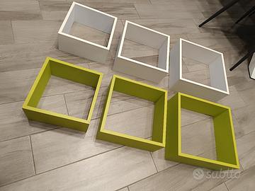 Mensole quadrate colore bianco e verde