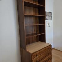 Cassettiera e libreria in legno