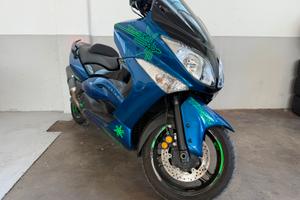 Yamaha T max 500