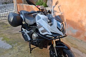 CFMOTO 650MT