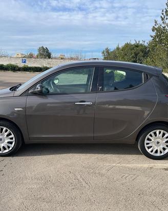 Lancia Ypsilon 1.3 MJT 16V 95 CV 5 porte S&S Silve