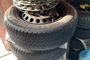 gomme invernali più cerchioni in acciaio più copri