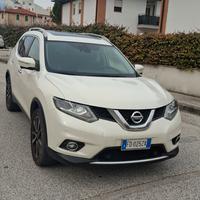  X-TRAIL Nissan tekna