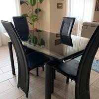 Tavolo allungabile in cristallo