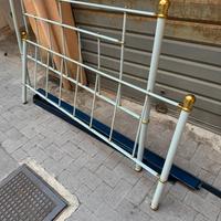 Letto in ottone (nuvola azzurra)