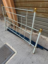 Letto in ottone (nuvola azzurra)