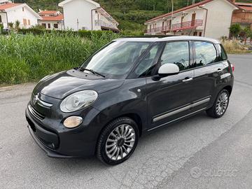 Fiat 500L 1.6 Multijet 120 CV (DOMMYcars)