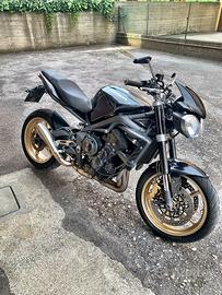 Triumph Street Triple - 2011