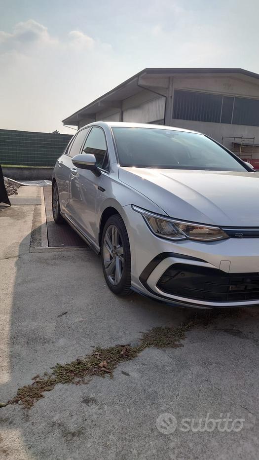 VOLKSWAGEN Golf 8ª serie