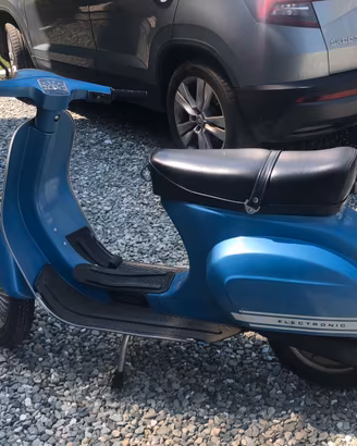 Vespa 50 special