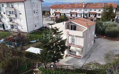 VILLA BIFAMILIARE RISTRUTTURATA