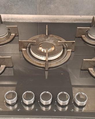 piano cottura 5 fuochi 