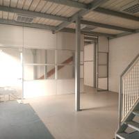 Ufficio piano terra con magazzino