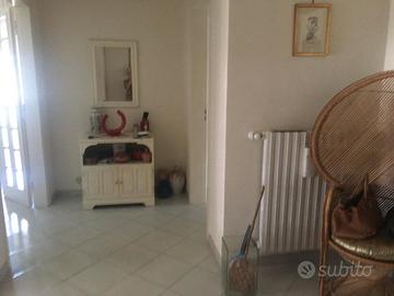 Ampio appartamento Casal Velino Scalo