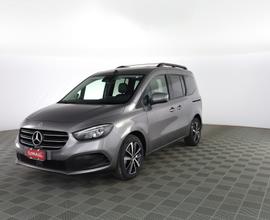 MERCEDES-BENZ CLA sse T T 180d Premium