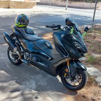 TMAX 560 Tech Max