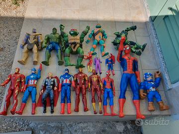 SUPEROI  SPIDERMAN,IRON MAN,thor ,   IN BLOCCO