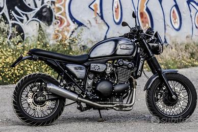 Triumph Legend 900