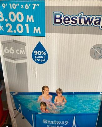 piscina in buone condizioni 