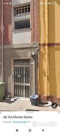 Immobili e locali commerciali via Montesanto