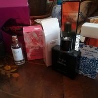 lotto collezione di flaconi vuoti di profumi