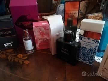 lotto collezione di flaconi vuoti di profumi