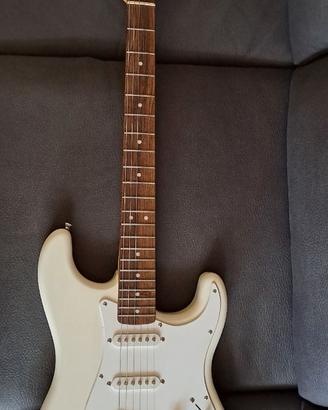 Squier by Fender Stratocaster