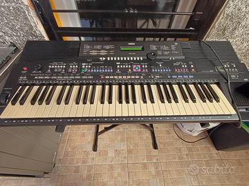 Tastiera YAMAHA psr-1700+ Tastiera nuova