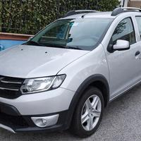 DACIA Sandero Stepway 1.5 Diesel (2014)