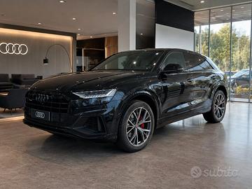 Audi Q8 50 TDI quattro MHEV – Sline, garanzia Audi