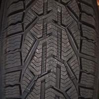 Gomme nuove di pacco