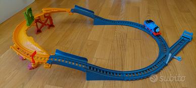 trenino Thomas breakaway bridges