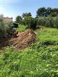 terra con sassi per sotto fondo stradale o altro