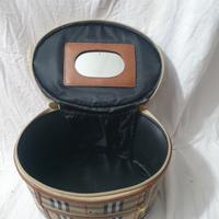 beauty case profumi,ecc,