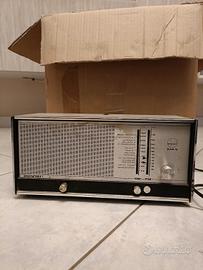 Radio vintage Mivar R48-C