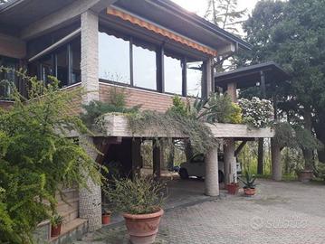 Villa signorile con piscina