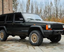 Jeep Cherokee 4.0 LIMITED - JEP00018