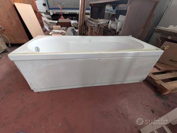 vasca da bagno in vetroresina