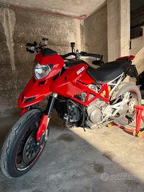 Ducati hypermotard 1100 evo
