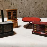 Lotto mobili per bambole vintage